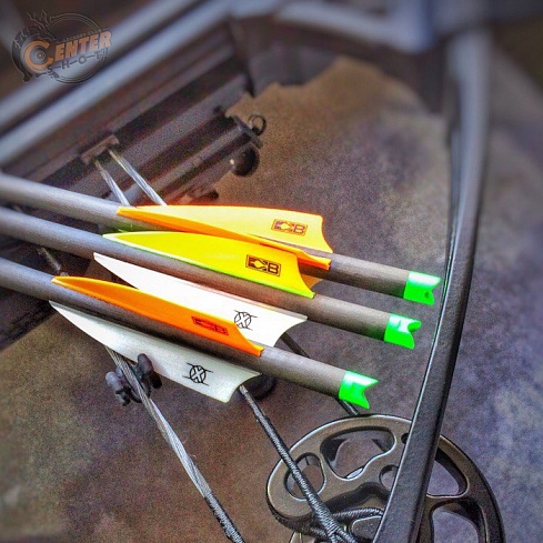 Стрела арбалетная карбоновая Victory XBolt, 22", Half Moon Nock